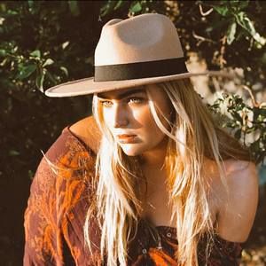 Meet your Posher, Anastasia